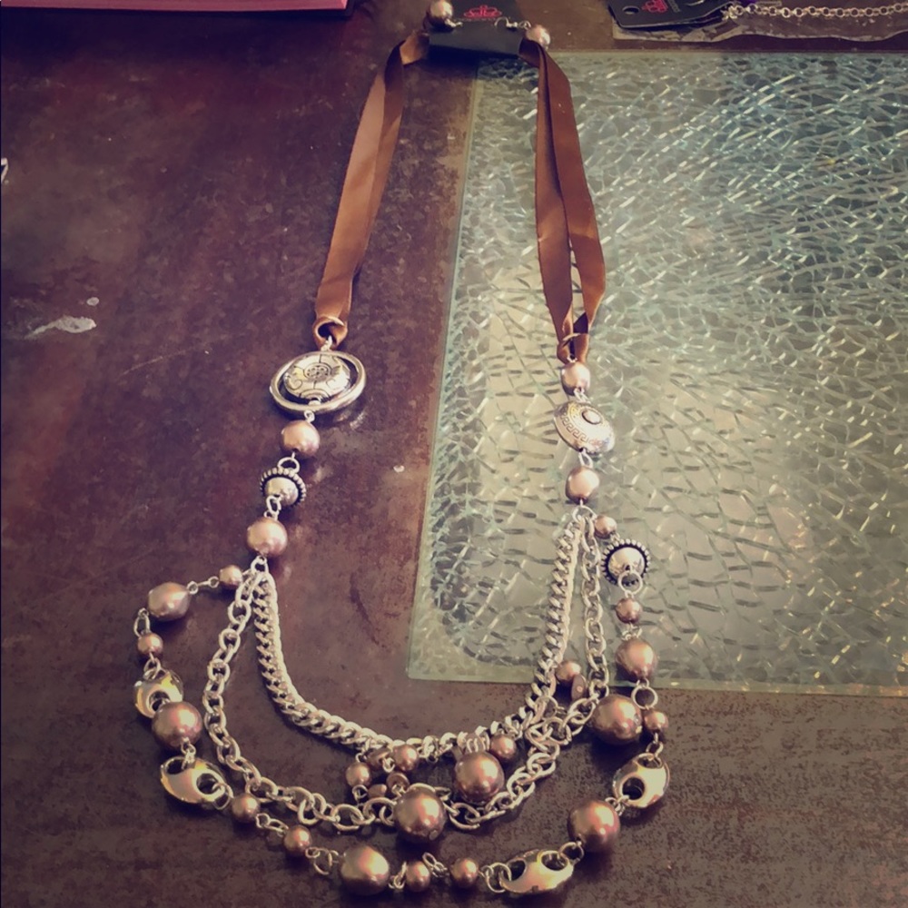 Brown w/ pearls w/ earrings